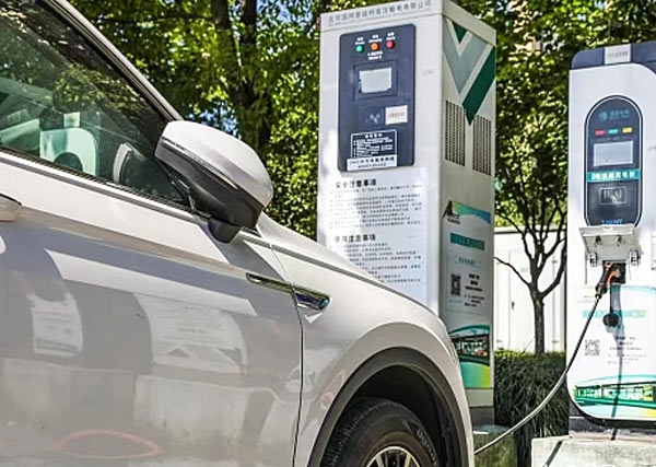 New energy vehicle batteries